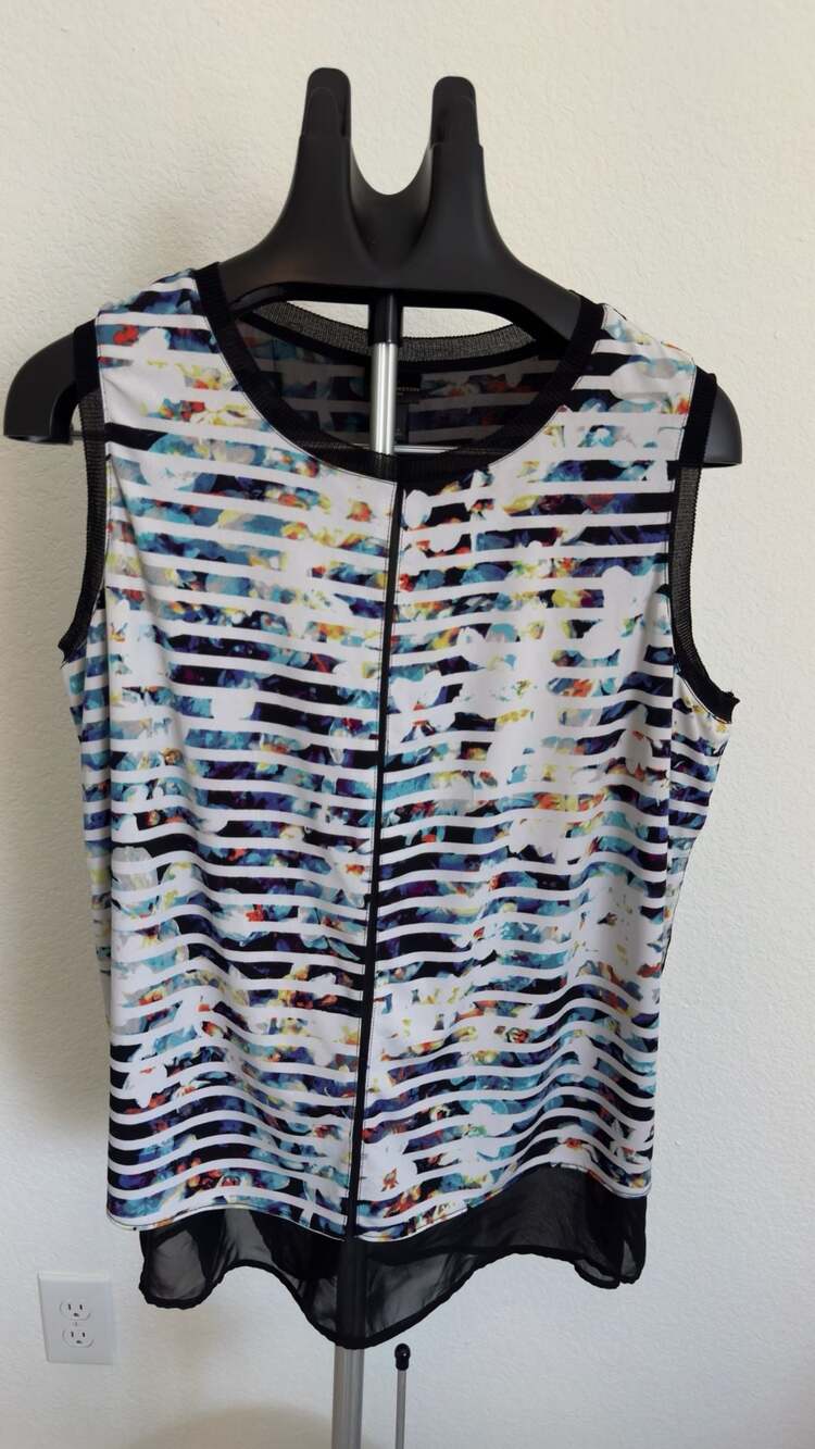 Worthington Woman Sleeveless Top Size 1X Multicolor Floral Stripe